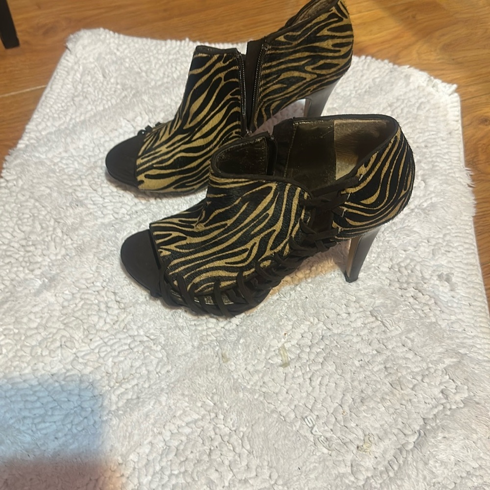 Nine West Animal print Heels